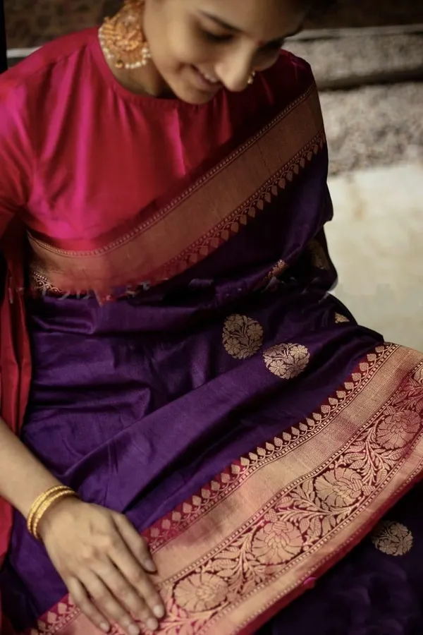 Marziyaa_Polka_Print_Banarasi_Jacquard_Saree_(Purple)