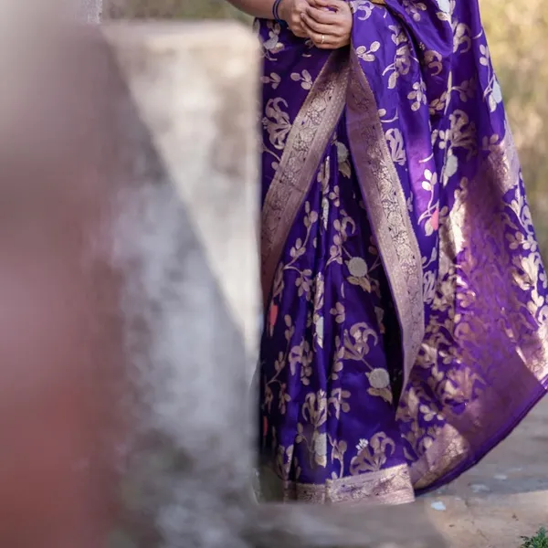Marziyaa_Floral_Print_Banarasi_Jacquard_Saree_(Purple)