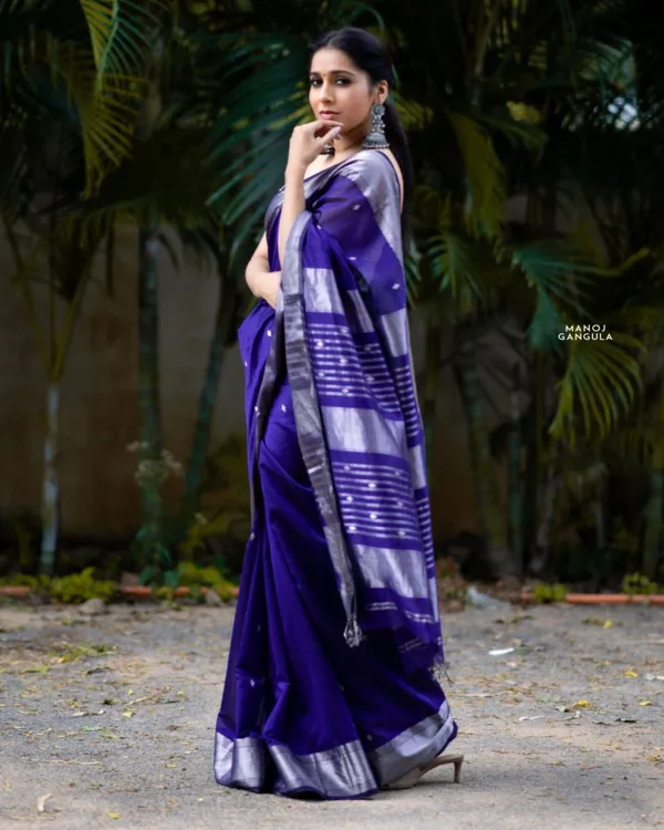 Marziyaa_Plain_Floral_Print_Banarasi_Jacquard_Saree_(Blue)