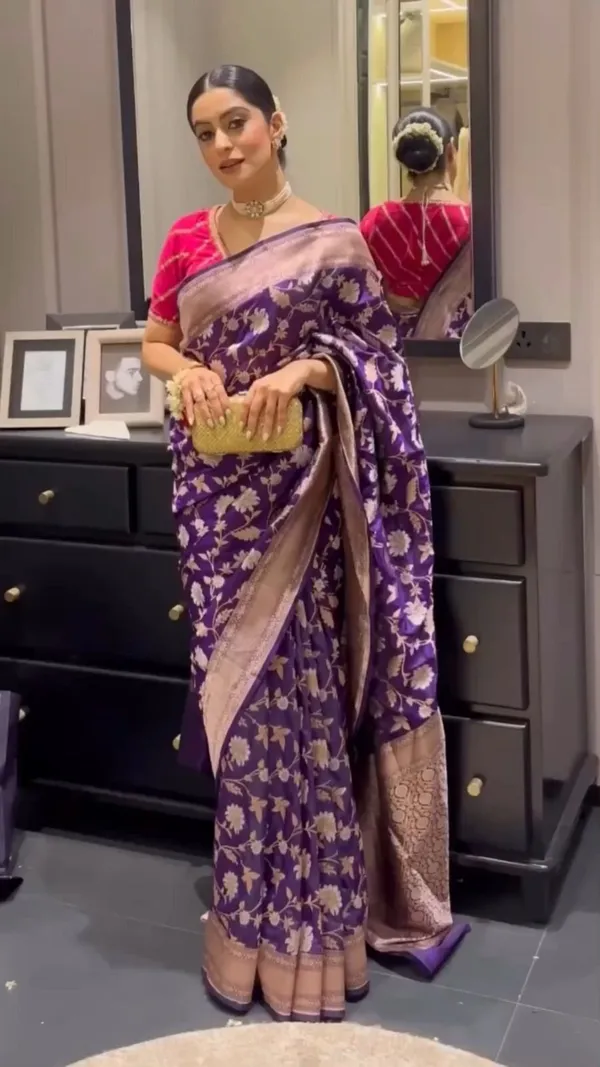 Marziyaa_Floral_Print_Banarasi_Jacquard_Saree_(Purple)