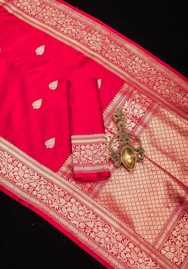 Marziyaa_Floral_Print_Banarasi_Jacquard_Saree_(Pink)