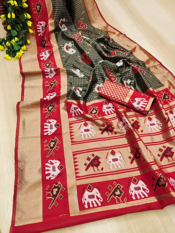 Marziyaa_Animal_Print_Banarasi_Jacquard_Saree_(Black_Red)