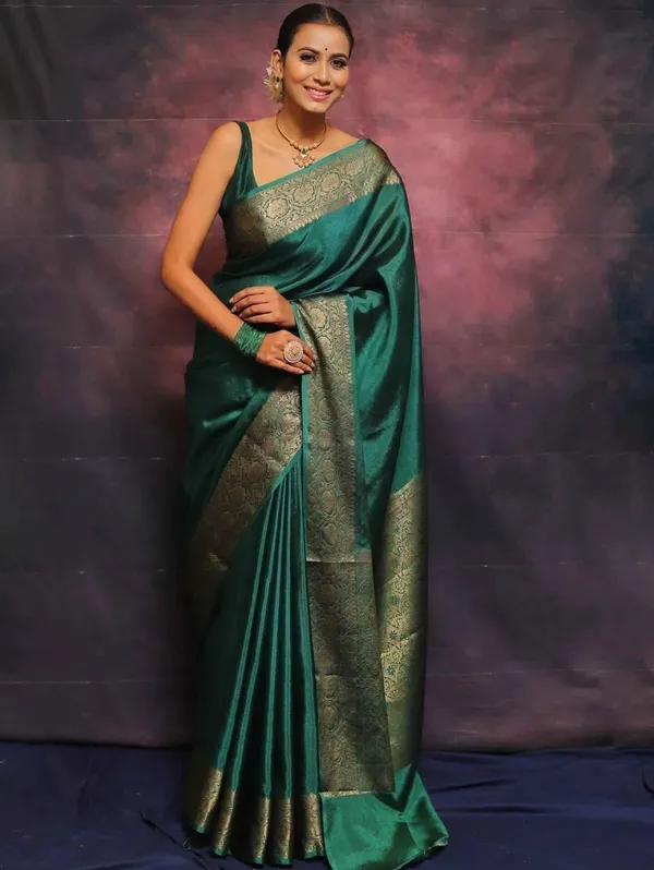 Marziyaa_Plain_Banarasi_Jacquard_Saree_(Green)