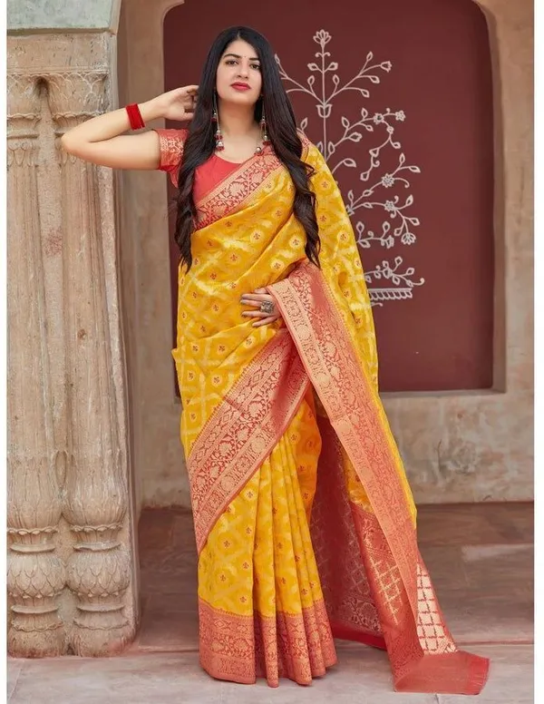 Marziyaa_Checkered_Banarasi_Jacquard_Saree_(Yellow)