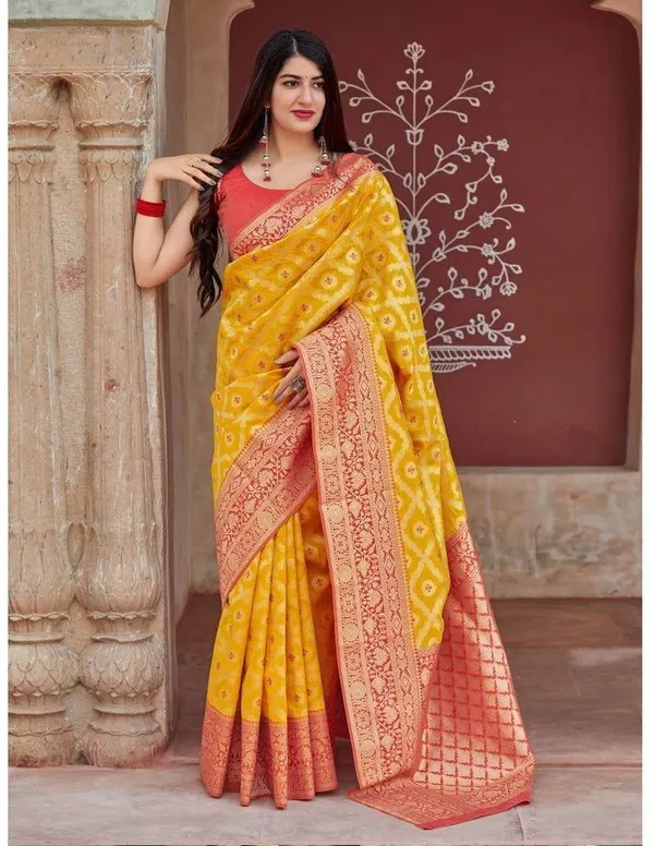 Marziyaa_Checkered_Banarasi_Jacquard_Saree_(Yellow)