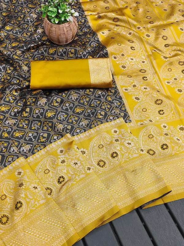 Marziyaa_Animal_Print_Banarasi_Jacquard_Saree_(Black_Yellow)