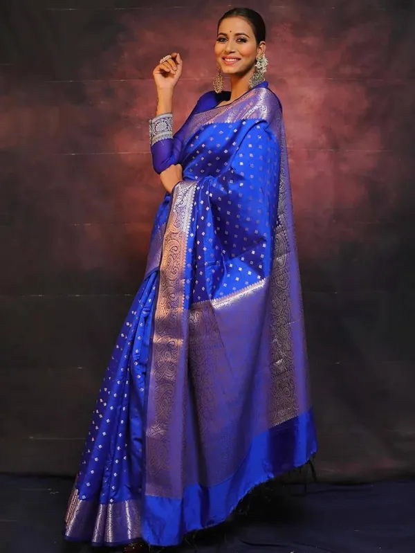 Marziyaa_Embroidered_Banarasi_Jacquard_Saree_(Blue)