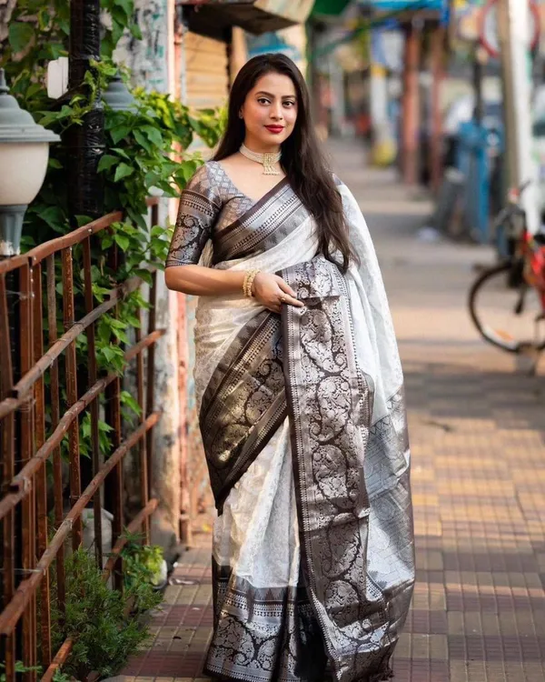 Marziyaa_Floral_Print_Banarasi_Jacquard_Saree_(White_Grey)
