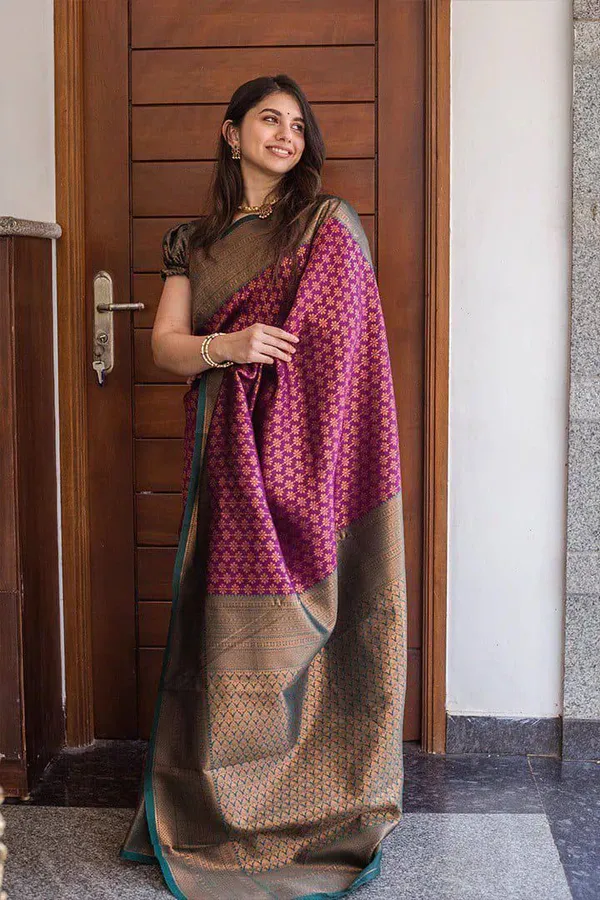 Marziyaa_Woven_Banarasi_Jacquard_Saree_(Maroon)