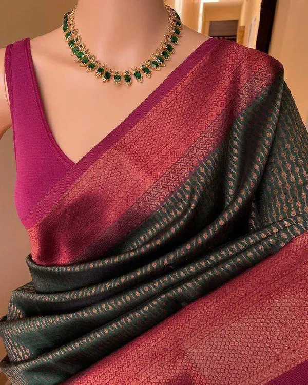 Marziyaa_Woven_Banarasi_Jacquard_Saree_(Green)