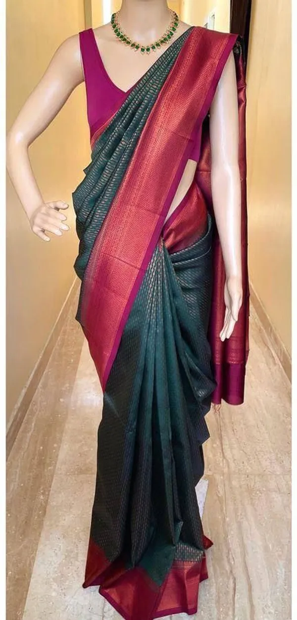 Marziyaa_Woven_Banarasi_Jacquard_Saree_(Green)