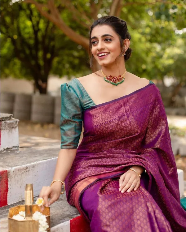 Marziyaa_Floral_Print_Banarasi_Jacquard_Saree_(Maroon)