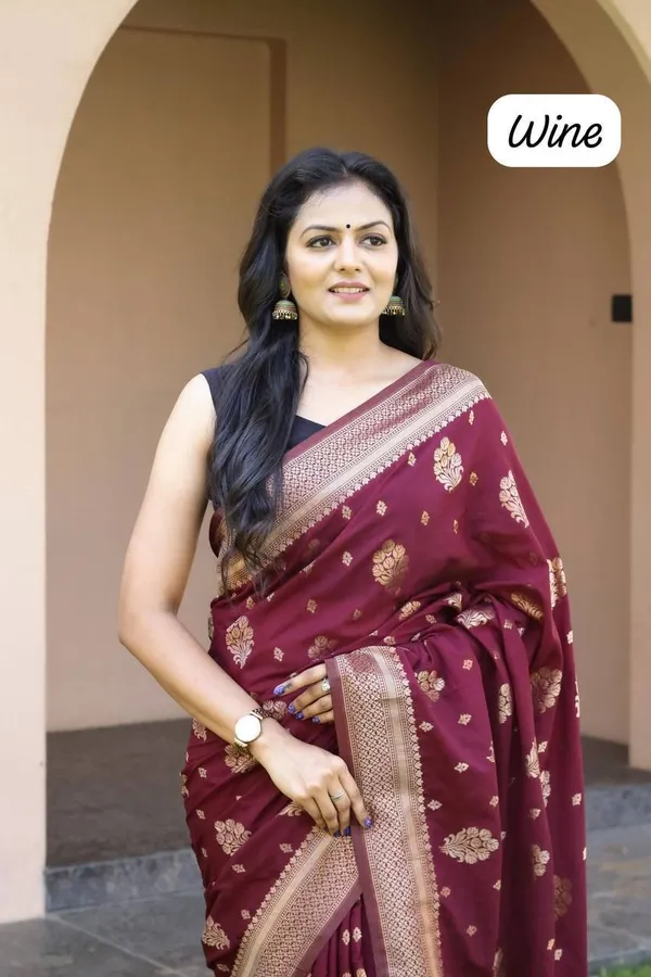 Marziyaa_Woven_Banarasi_Jacquard_Saree_(Maroon)