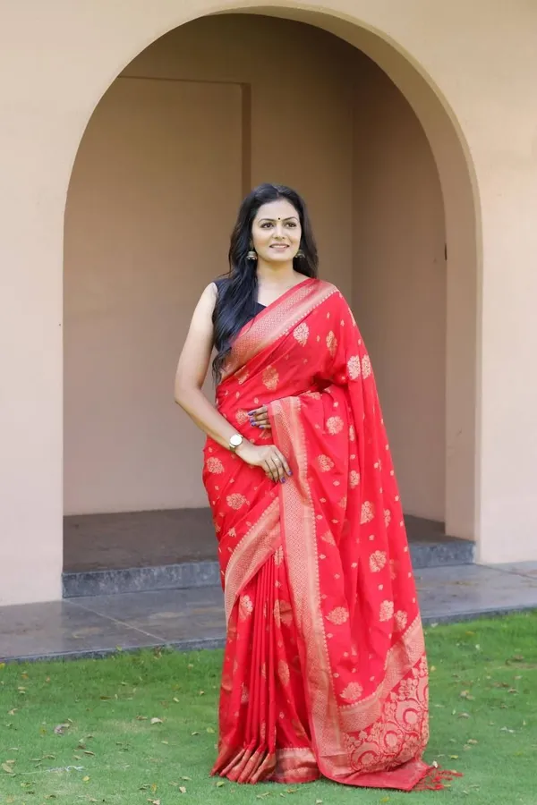 Marziyaa_Woven_Banarasi_Jacquard_Saree_(Orange)