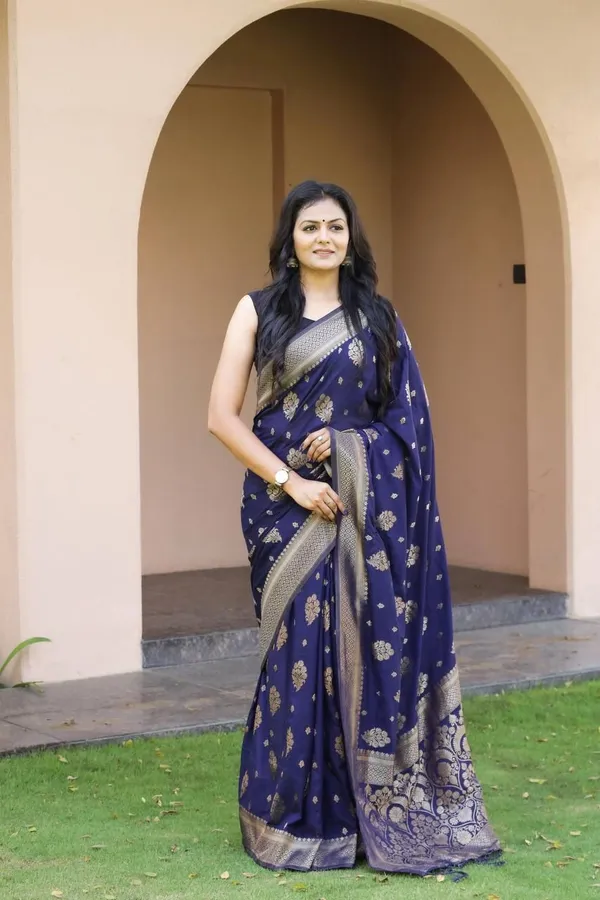 Marziyaa_Woven_Banarasi_Jacquard_Saree_(Dark_Blue)