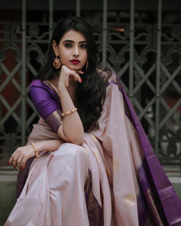 Marziyaa_Woven_Banarasi_Jacquard_Saree_(Pink_Purple)