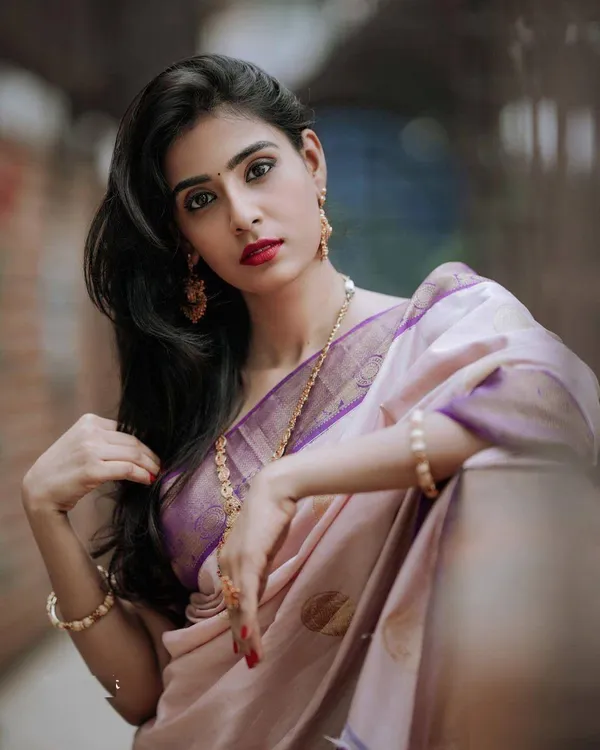Marziyaa_Woven_Banarasi_Jacquard_Saree_(Pink_Purple)