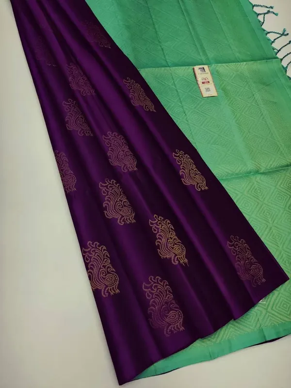 Marziyaa_Floral_Print_Banarasi_Jacquard_Saree_(Purple)