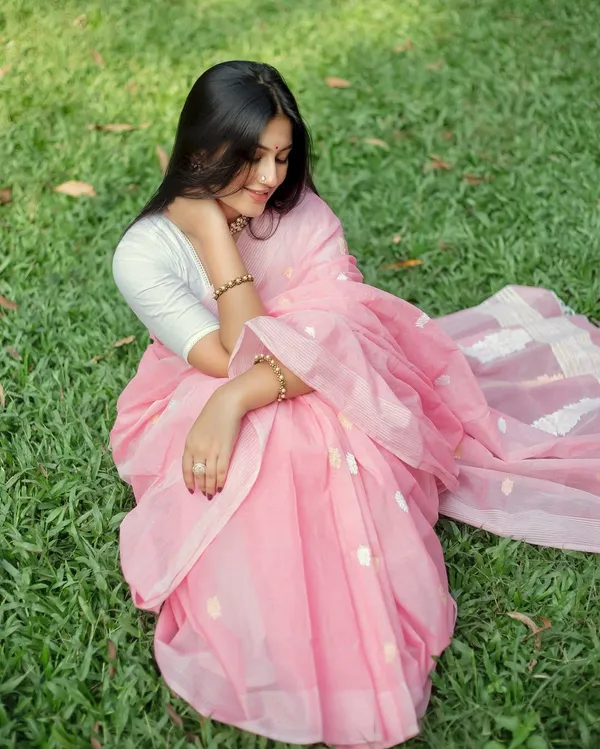 Marziyaa_Self_Design_Woven_Daily_Wear_Art_Silk_Saree_(Pink)