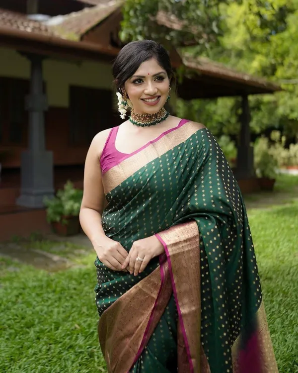 Marziyaa_Printed_Woven_Banarasi_Jacquard_Saree_(Green)