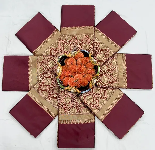 Marziyaa_Woven_Banarasi_Brocade_Saree_(Maroon)