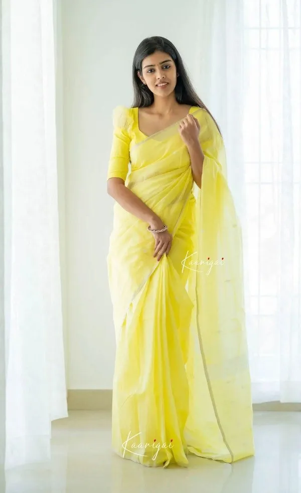 Marziyaa_Plain_Daily_Wear_Brocade_Saree_(Yellow)