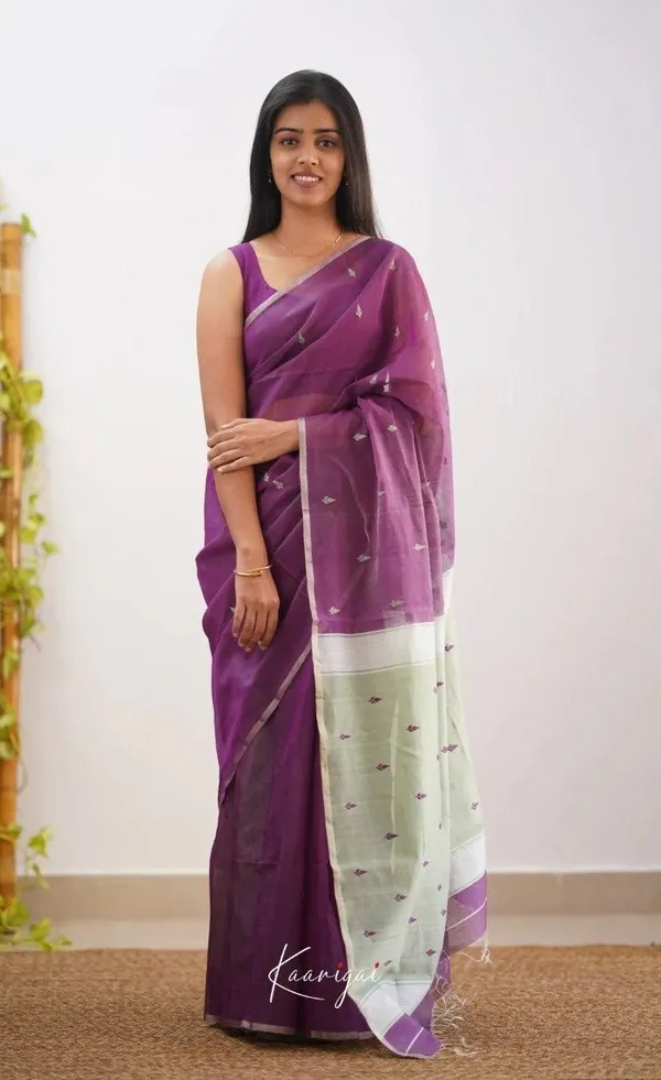 Marziyaa_Plain_Daily_Wear_Brocade_Saree_(Maroon)