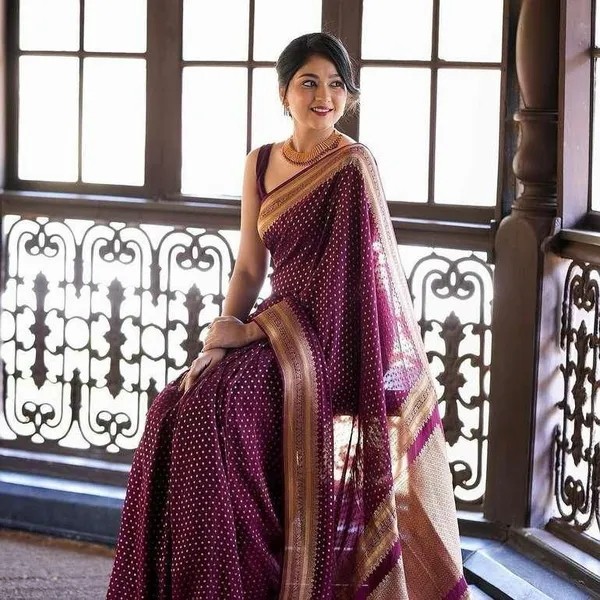 Marziyaa_Polka_Print_Woven_Banarasi_Brocade_Saree_(Magenta)