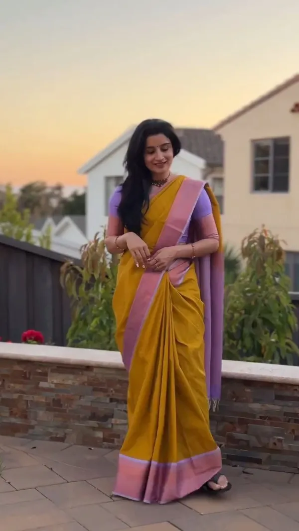 Marziyaa_Self_Design_Woven_Temple_Border_Daily_Wear_Cotton_Silk_Saree_(Yellow)