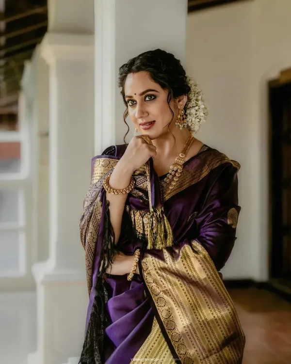 Marziyaa_Woven_Geometric_Print_Banarasi_Jacquard_Saree_(Purple)