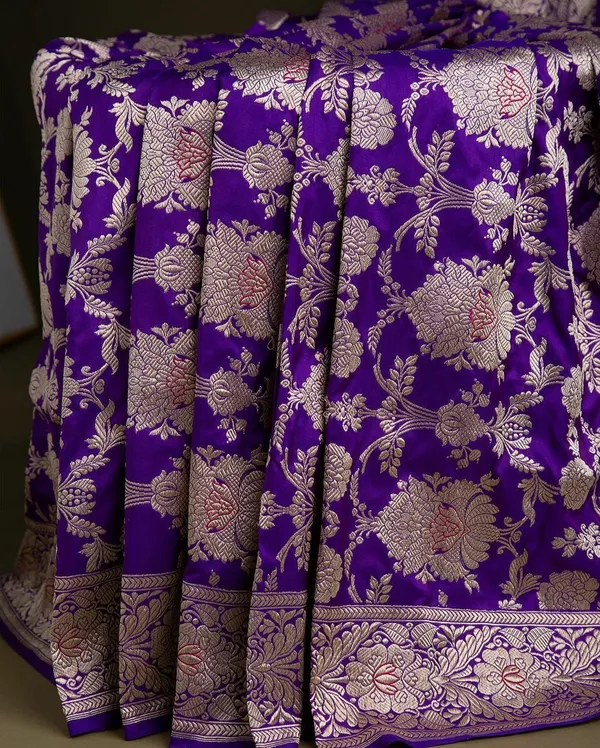 Marziyaa_Woven_Floral_Print_Self_Design_Banarasi_Brocade_Saree_(Purple)
