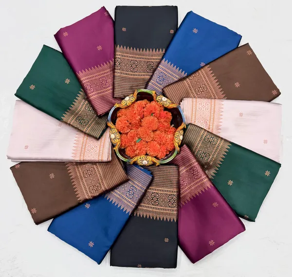 Marziyaa_Woven_Temple_Border_Banarasi_Jacquard_Saree_(Purple)