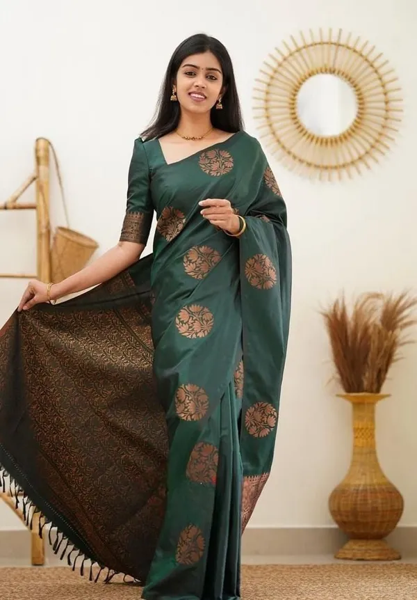 Marziyaa_Self_Design_Banarasi_Jacquard_Saree_(Green)
