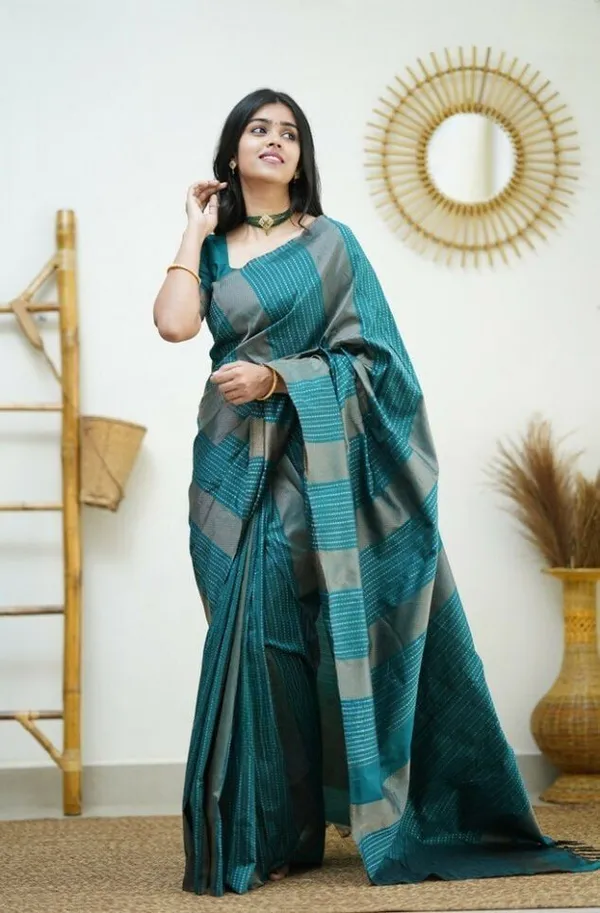 Marziyaa_Self_Design_Banarasi_Jacquard_Saree_(Light_Green)