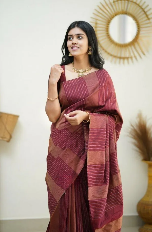 Marziyaa_Self_Design_Banarasi_Jacquard_Saree_(Maroon)