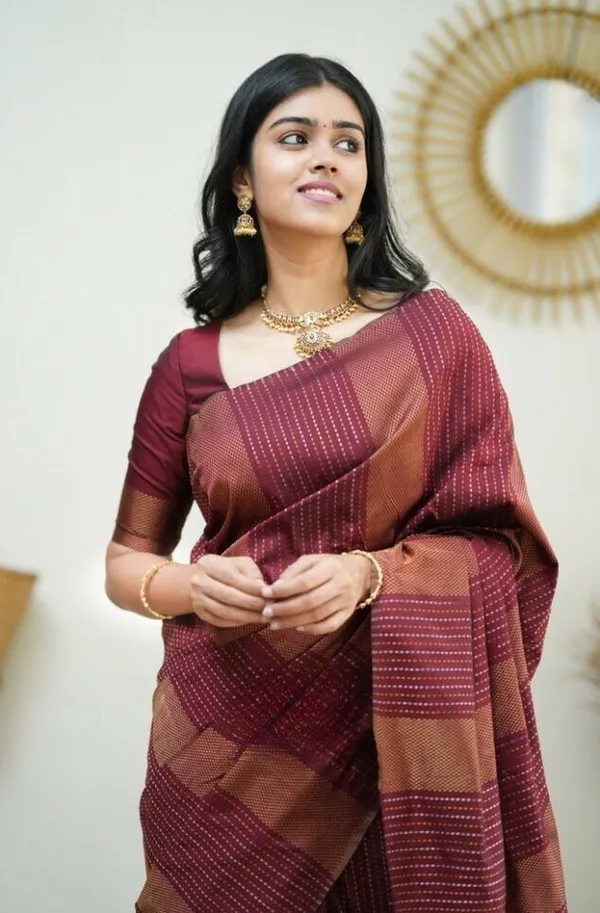 Marziyaa_Self_Design_Banarasi_Jacquard_Saree_(Maroon)