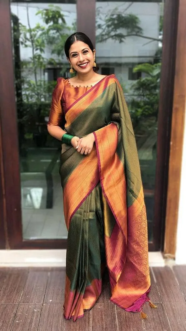 Marziyaa_Self_Design_Banarasi_Jacquard_Saree_(Green)