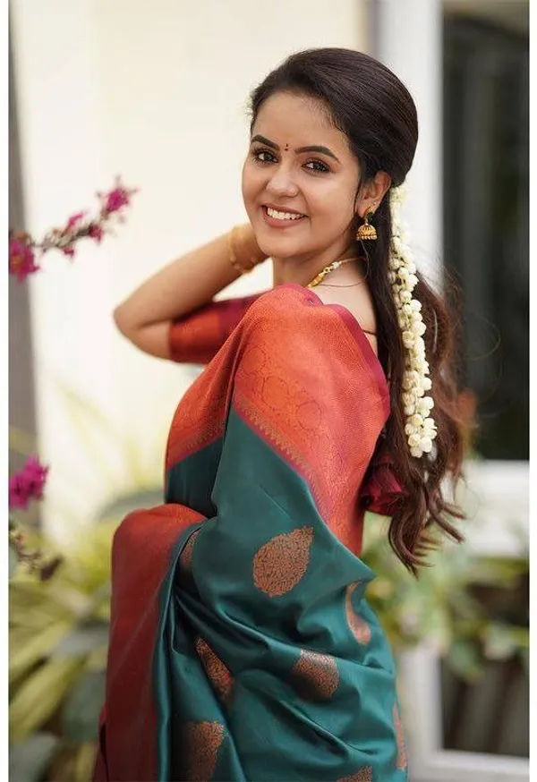 Marziyaa_Self_Design_Banarasi_Jacquard_Saree_(Light_Green)