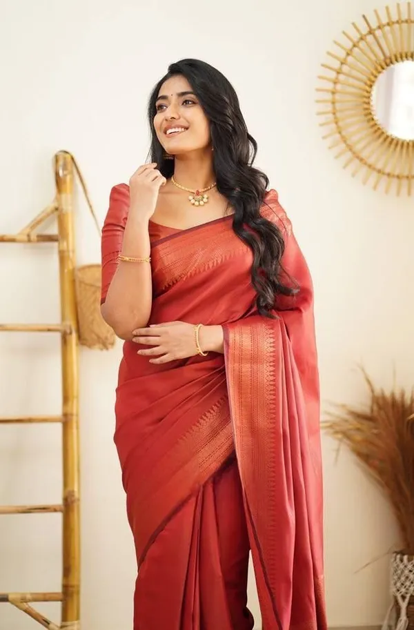 Marziyaa_Self_Design_Banarasi_Jacquard_Saree_(Red)