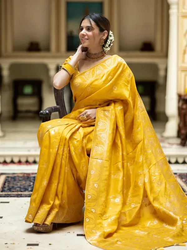 Marziyaa_Self_Design_Banarasi_Jacquard_Saree_(Yellow)