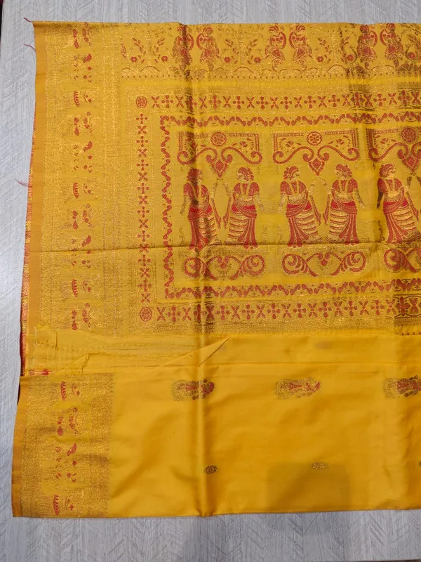 Yellow_Banarasi_Satin_Traditional_Printed_Saree_For_Women
