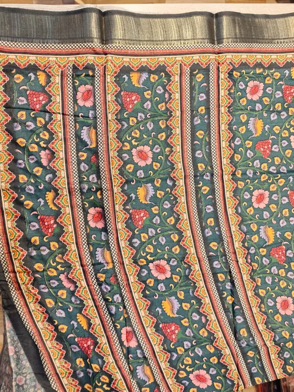 Green_Cotton_Floral_Saree_For_Women