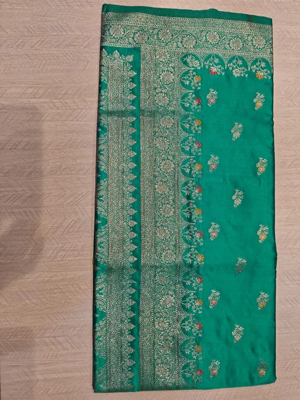 Green_Banarasi_Satin_Gold_Silver_Zari_Embroidered_Saree_For_Women