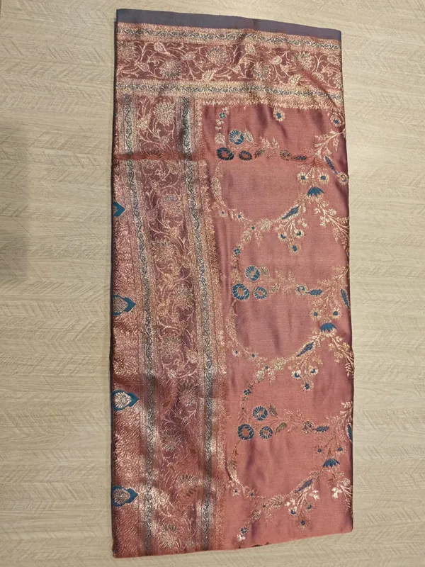 Rose_Gold_Banarasi_Satin_Embroidered_Ethnic_Saree_For_Women