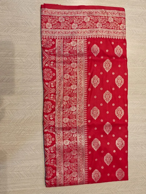 Red_Banarasi_Satin_Gold_Zari_Paisley_Woven_Saree_For_Women