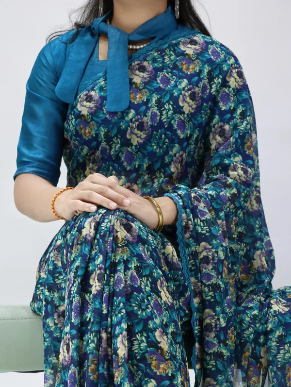 Blue_Weightless_Floral_Print_Lace_Border_Saree_For_Women