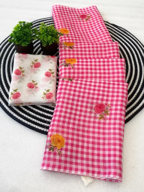 Red_White_Linen_Cotton_Digital_Print_Tassel_Pallu_Saree_For_Women