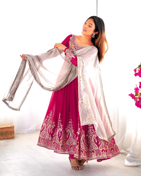Magenta_Georgette_Embroidered_Sequence_Anarkali_Suit_For_Women