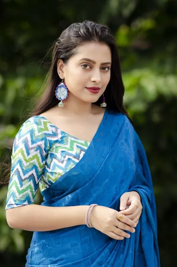 Blue_Turkey_Silk_Woven_Butterfly_Design_Tassel_Pallu_Saree_For_Women
