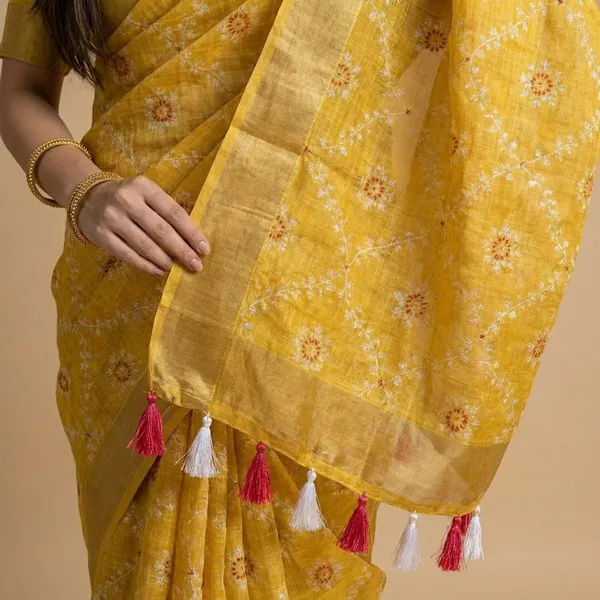Yellow_Shimmer_Kota_Slub_Bandhani_Print_Gold_Border_Saree_For_Women